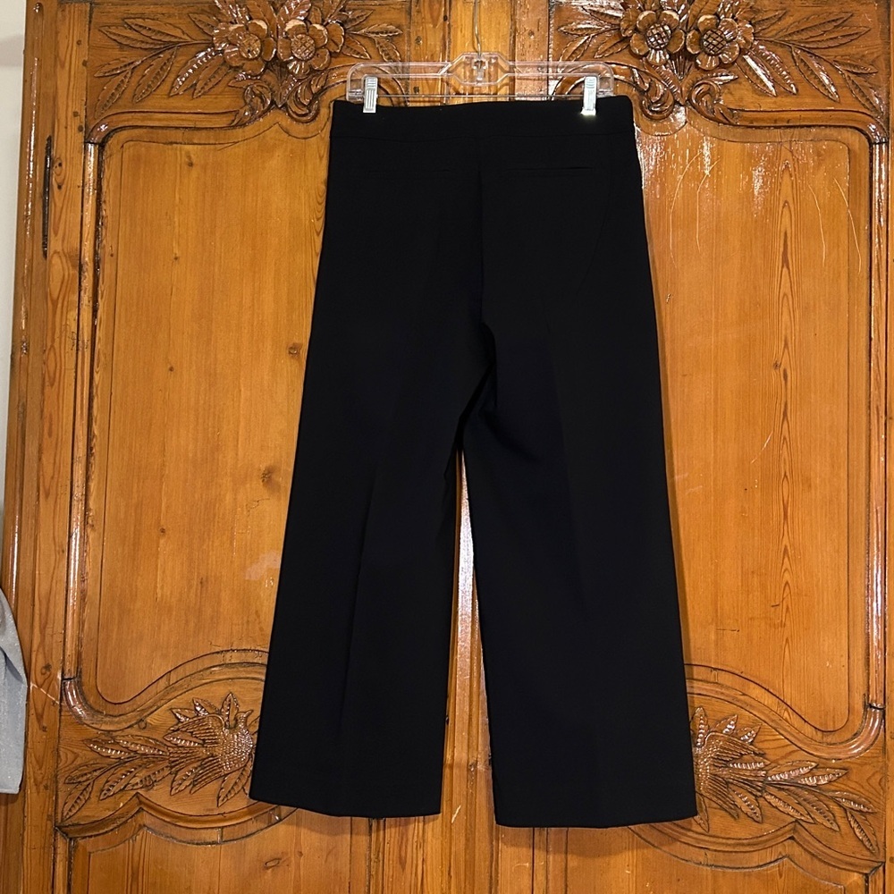 Chico's Black Wide-Leg Pull On Cropped Pants with Button Detail Hem. Chico’s 1 - Picture 6 of 8